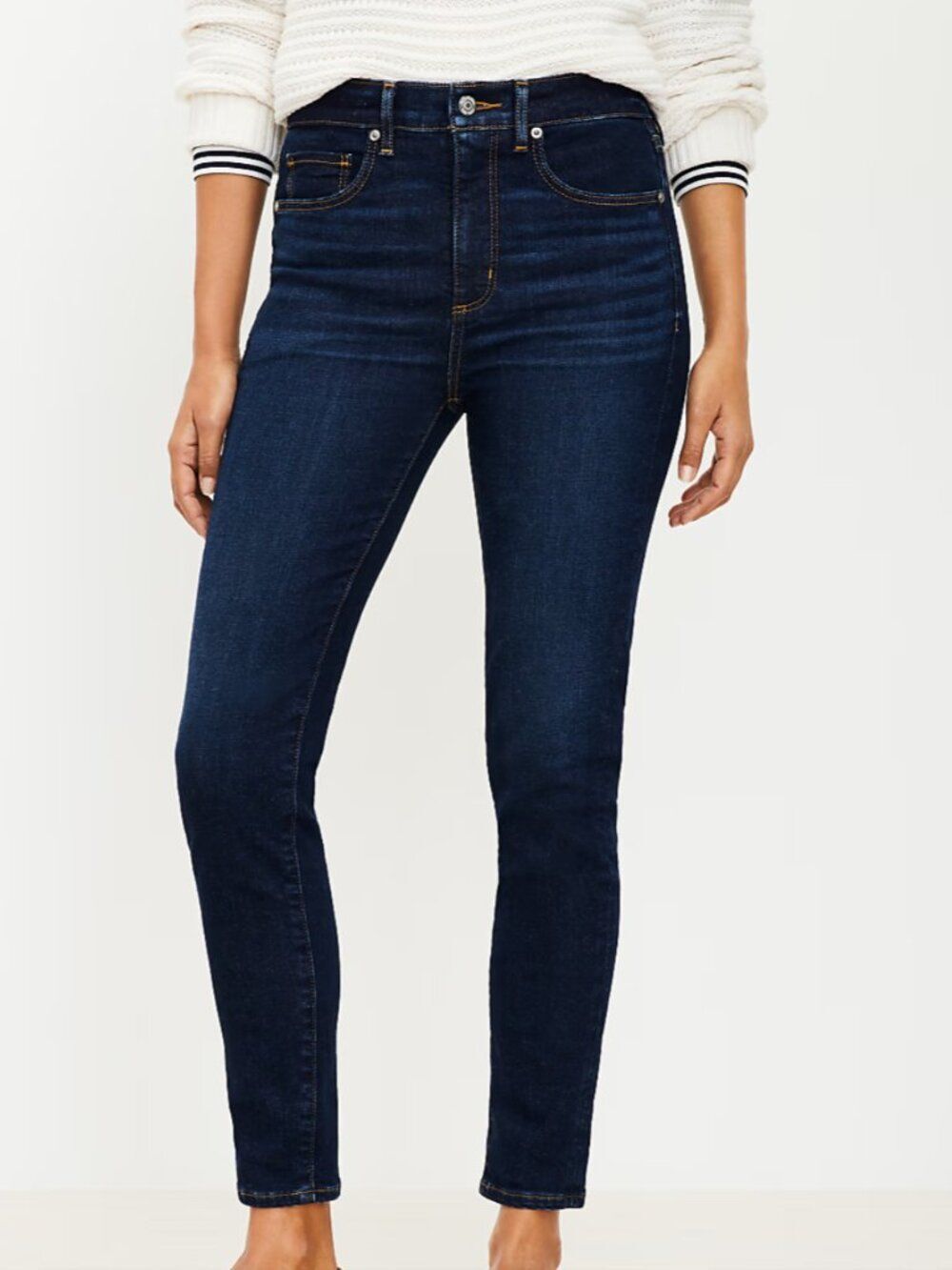LOFT High Rise Skinny Jeans – Dark Indigo Wash / Curvy Fit - Size 27/4 - NWT
